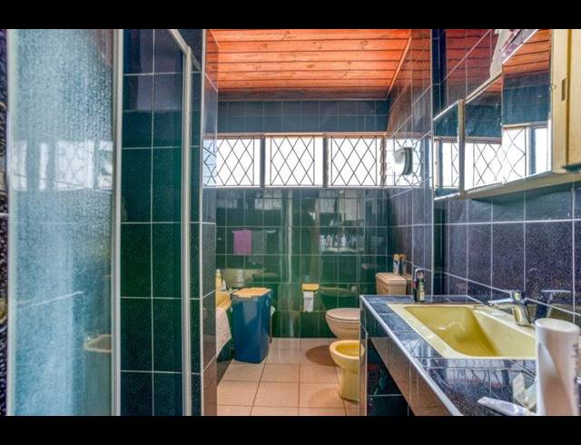 4 BEDROOM HOUSE FOR SALE IN RESERVOIR HILLS